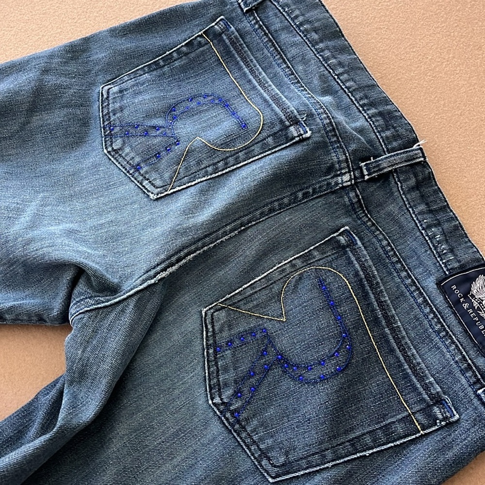 Rock & Republic Jeans Low Rise/Straight Leg- 32 - Picture 13 of 15